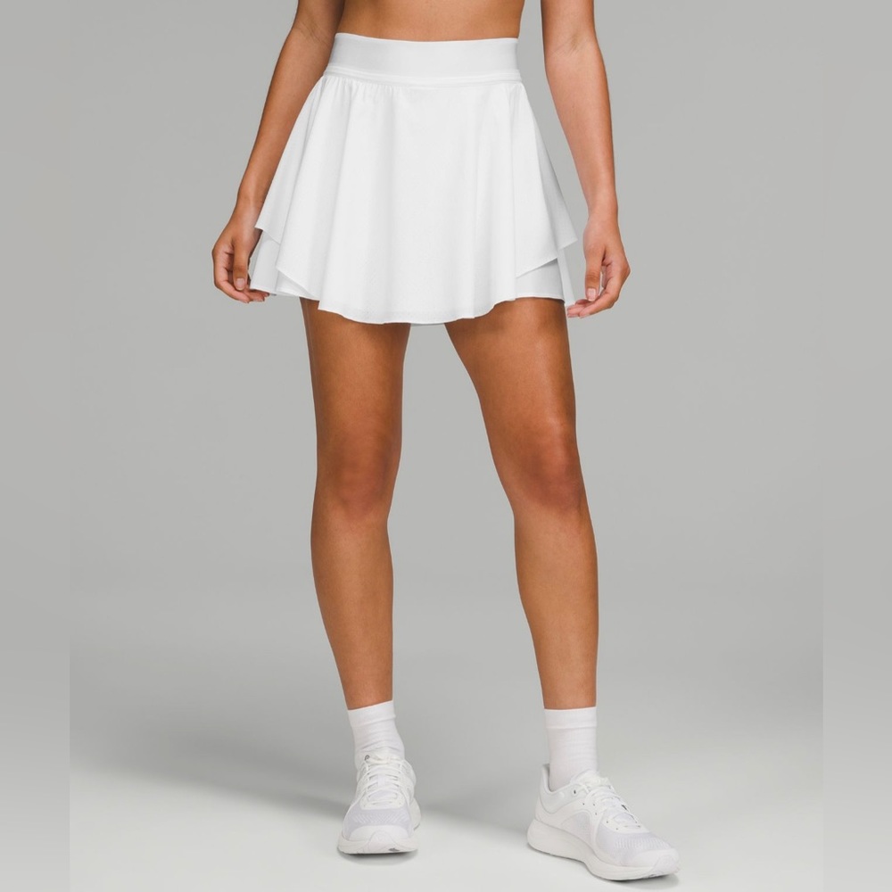 Lululemon court rival skort